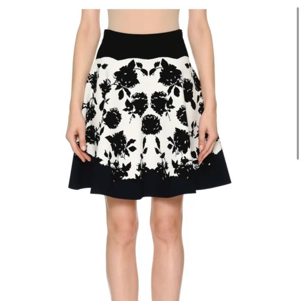 Alexander MCQueen rose-Jacquard Knit Flare Short Skirt